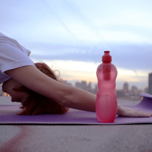 Sport láhev na vodu 650 ml červená