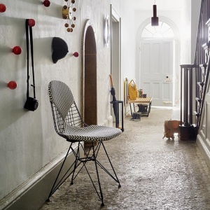 VITRA lavička Nelson Bench krátká přírodní